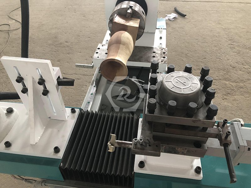 LR-2530-ATC自動刀臺木工車床