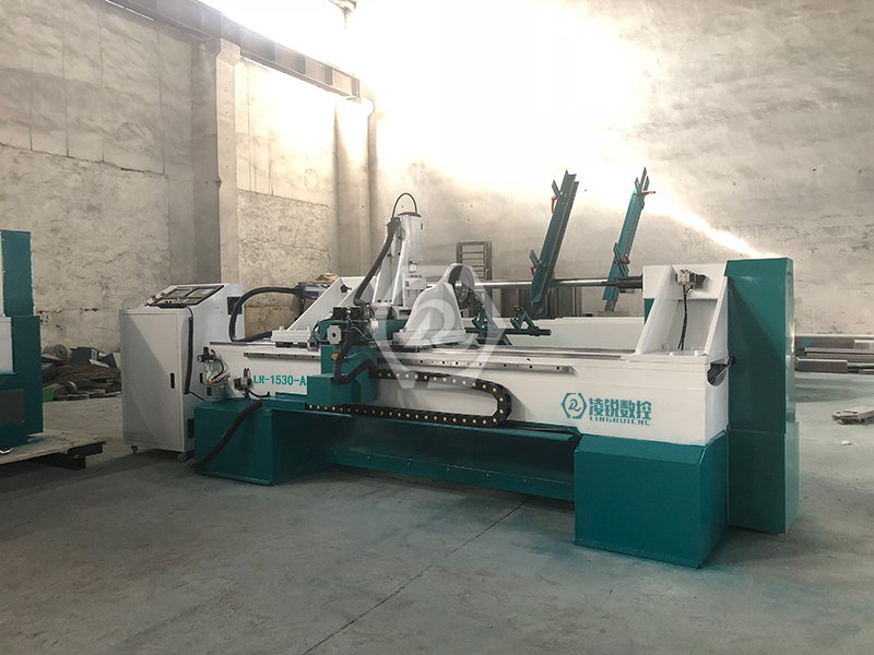 LR-1530-A全自動(dòng)上下料木工車床