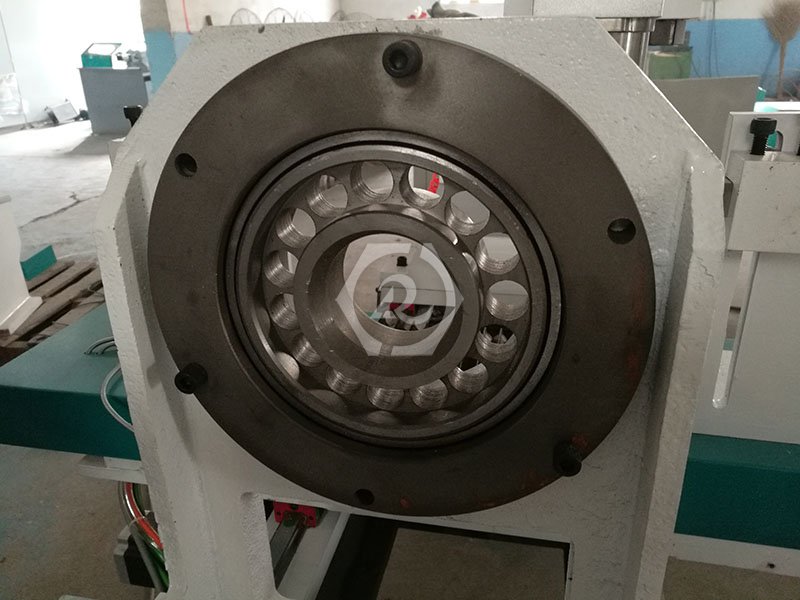 LR-1516-S多功能單軸數控木工車床