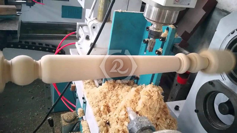 多功能雙軸數控木工車床加工圖